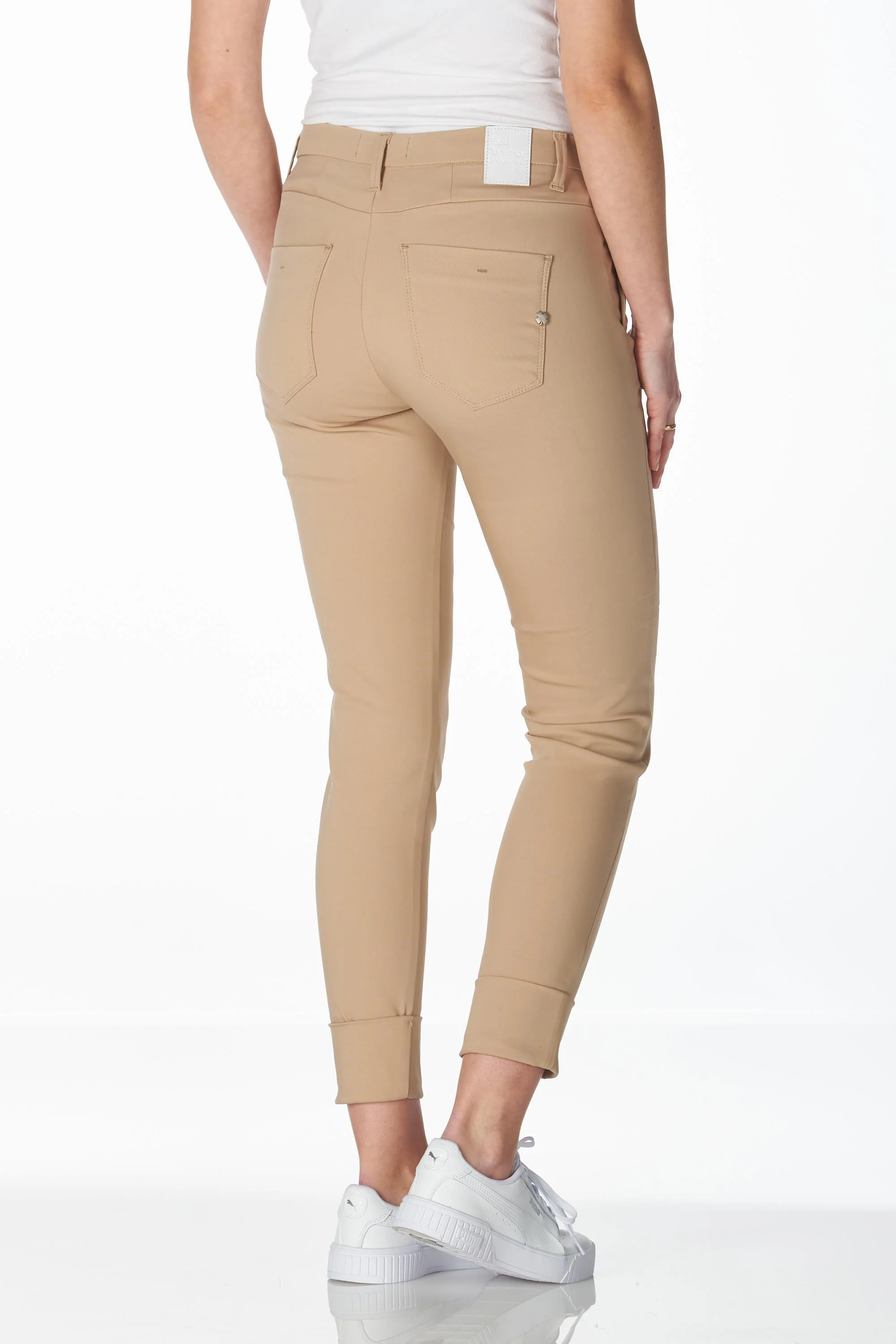 Lola ankle chino sand