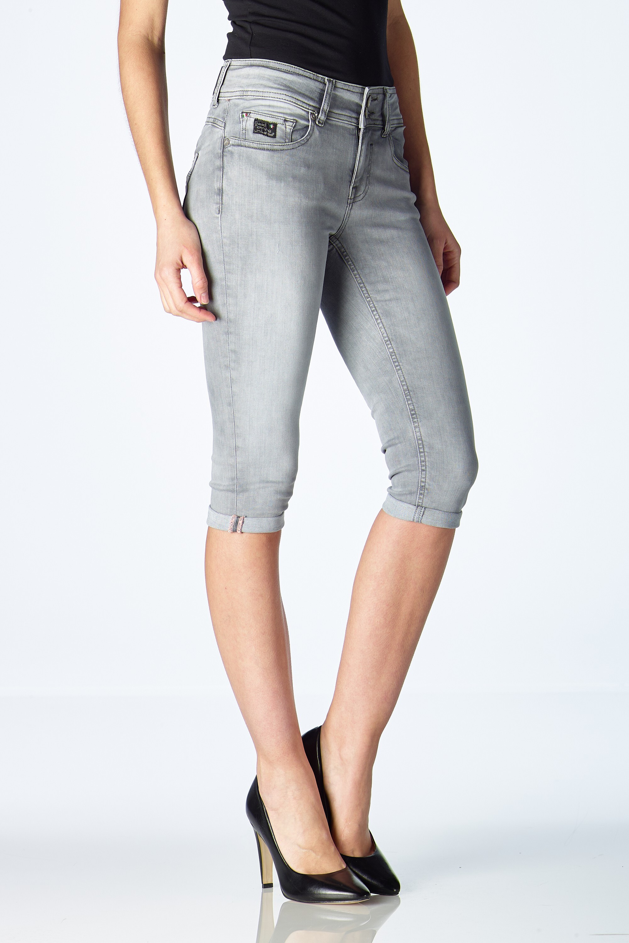 Aria capri light grey