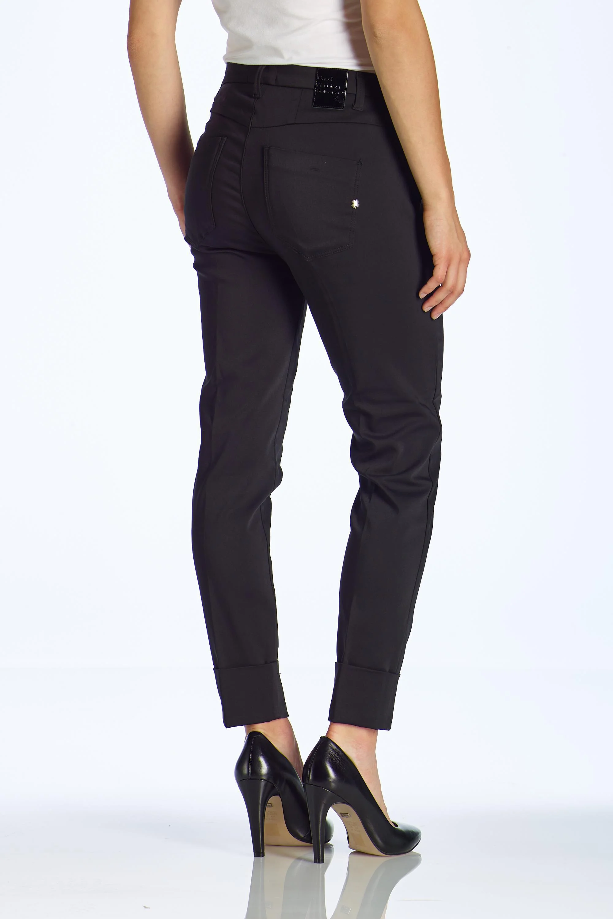 Lola ankle chino black