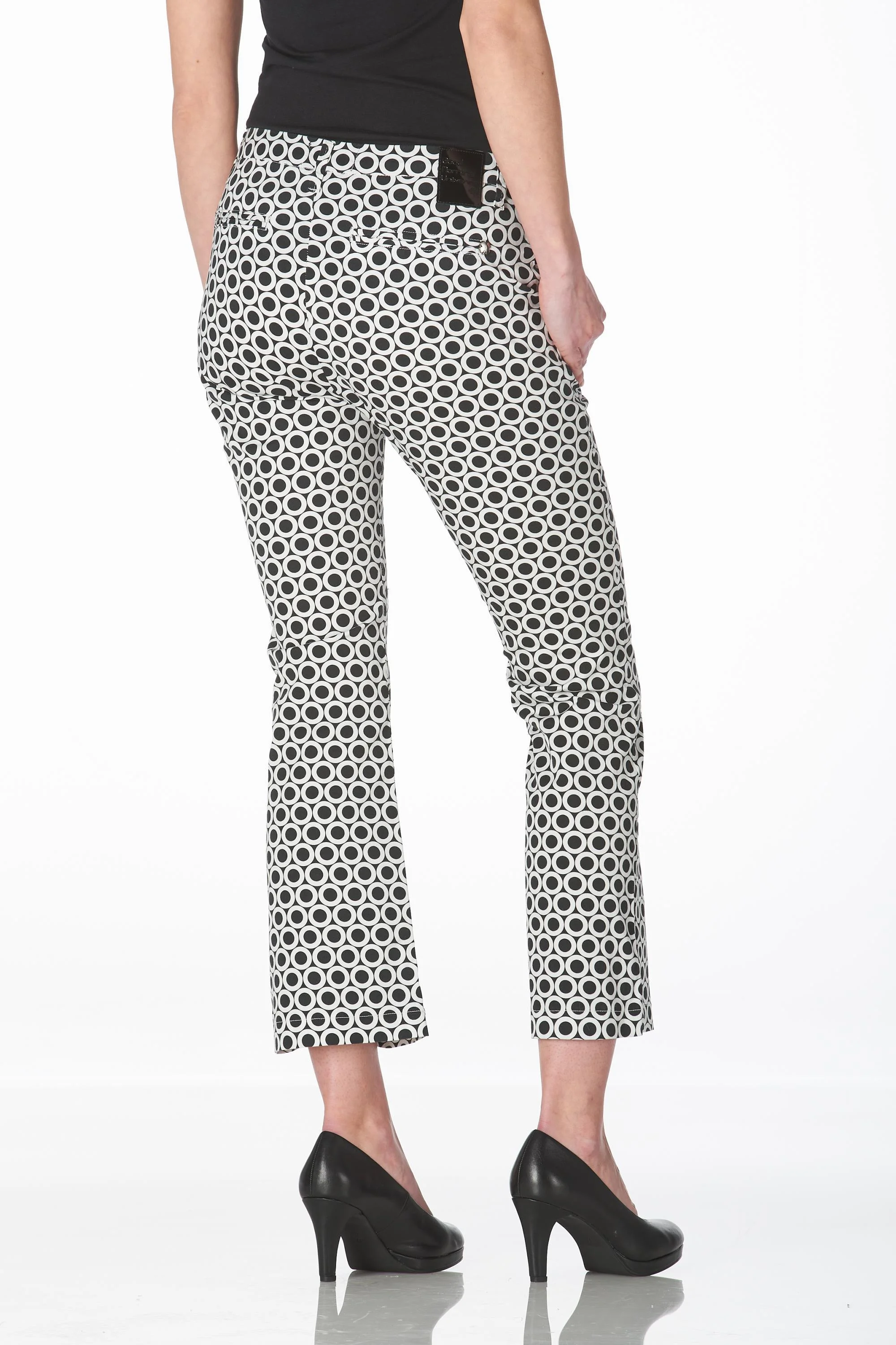 Lima circle print black-white, length 27,5 inch