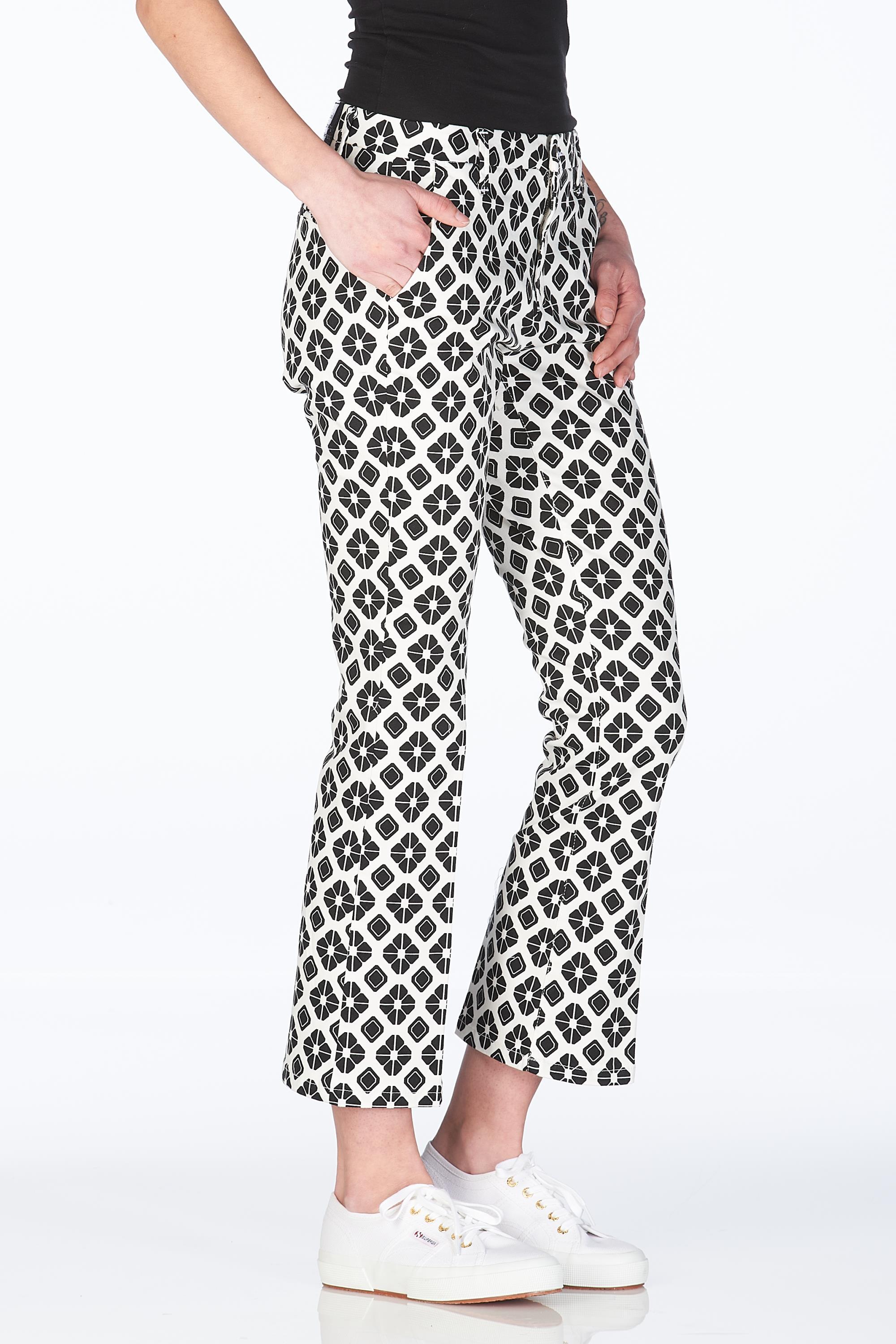 Lima black-white print, length 27,5 inch